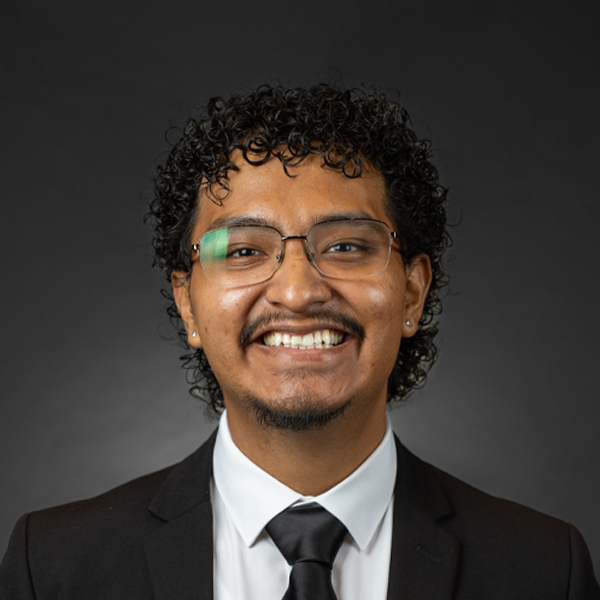 Yahir Flores